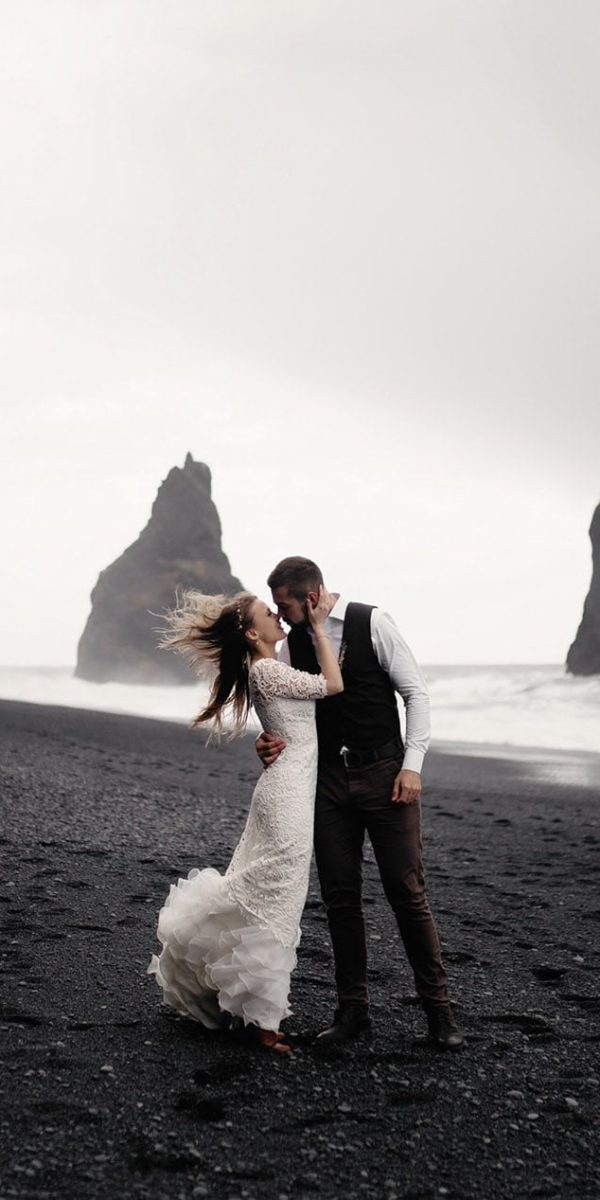 dmitry-schemelev-1205165-unsplash-min